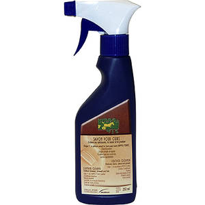 Le savon liquide HIPPO-TONIC permet un nettoyage rapide et simple du cuir : les salissures, la sueur et la graisse sont éliminées sans problème, les coutures sont préservées. Il ne dessèche pas le cuir mais ne convient ni au cuir non traité ni au cuir velours. Après l'application, on obtient une surface propre et prête à être traitée avec le soin pour cuirs HIPPO-TONIC (Etape 2). Utilisation : Il suffit de vaporiser et de nettoyer avec un chiffon doux. Pour obtenir un résultat optimal, appliquer ensuite le soin pour cuirs HIPPO-TONIC (Etape 2). Attention : Facilement inflammable. Irritant pour les yeux. L'inhalation de vapeurs peut provoquer somnolence et vertiges. 