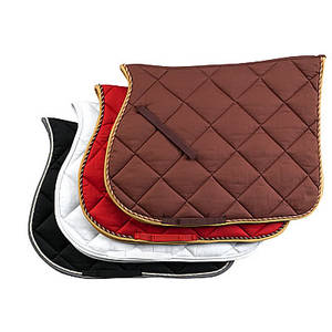Chabraque à bec couvrant le garrot, extérieur et intérieur 100 % coton, matelassage polyfil 300 g/m². Piquage losange 100 mm. Pattes d'attache à velcro. 