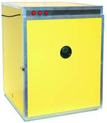 Couveuse en panneaux PVC pour une meilleure isolation
Fabrication avec cornières d’aluminium et porte avec hublot
Equipé de 6 tiroirs d’incubation et 1 panier d’éclosion (Possibilité de changer les tiroirs et de l'équiper complètement en incubateur ou en éclosoir)
Hygrométrie réglable grâce aux bacs dans le fond de la couveuse
Chauffage par résistance de 140 Watts et ventilateur qui assure une bonne diffusion de la chaleur
Thermostat électronique très précis
Thermomètre et Hygromètre Digital avec sonde pour une lecture facile et précise 
Retournement automatique des oeufs

Capacité : 
490 oeufs de poules ou canards
637 oeufs de faisans ou pintades
1.071 oeufs de cailles ou perdrix grises
310 oeufs d’oies ou dindes
945 oeufs de perdrix rouges

Puissance : 400 Watts - 220 Volts
Dimensions : 65 x 65 x 80 cm
Poids : 70 kg

Garantie 2 ans