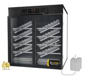 Couveuse 1000 oeufs de poules. 
Couveuse fabriquée en panneau isolant et porte en double vitrage. 
Couveuse équipée de 8 paniers d’incubation et 2 paniers d’éclosion. 
Complètement automatique, vous pouvez programmer la température, l’humidité et le retournement des oeufs. 
Couveuse avec porte transparente afin de visualiser les oeufs. 
Couveuse équipée d'une alarme de réservoir d’eau vide qui permet de maintenir une humidité constante. 
Couveuse avec fonction alarme de température. 
Enregistrement des paramètres en cas de coupure de courant. 
Ventilation de la couveuse effectué par 6 ventilateurs. 
Plateau universel avec séparateurs
Réservoir d'eau non fourni 

Puissance de la couveuse : 150 W - 220 V

Dimensions de la couveuse : 83 x 82 x 97 cm - Poids : 54 kg