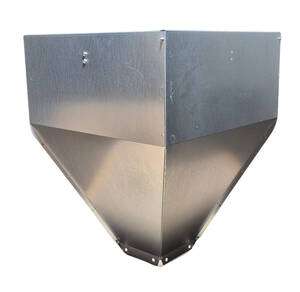 Trémie de capacité 120 kg galvanisée
sans embase pour chaine 
FARMLINE
Hauteur 750 mm
Longueur 585 mm
Largeur 585 mm
