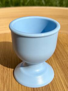 Coquetier réutilisable  Bleu ciel

Couleur :  Bleu ciel
Dimensions : 60mm X 48mm de diamètre
Poids : 20g  
En Polypropylène, matière atoxique et adaptée au contact alimentaire

