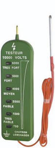 Appareil qui permet de contrôler le voltage de la clôture et de la qualité de la prise de terre et l'isolement des isolateurs