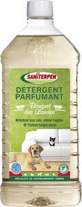 Saniterpen Détergent Parfumant nettoie et parfume tous types de sols et surfaces des lieux fréquentés par les animaux de compagnie (chiens, chats,lapins, oiseaux, volailles...).
Un détergent parfumant pour l'habitat animal

Grâce à sa formule concentrée, il nettoie et parfume durablement l'habitat animal et convient pour tous types de sols et surfaces lavables: stratifiés, plastiques, bois et parquets lavables, marbre, carrelage...

Saniterpen Détergent Parfumantest disponible en 3 versions différentes :

Saniterpen Détergent Parfumant Souffle d'Orient (parfum riche avec une note de tête florale et un fond épicé)
Saniterpen Détergent Parfumant Bouquet des Landes (senteurboisée et aromatique)
Saniterpen Détergent Parfumant Eau Vive (senteur fraîche et hesperidée)

DOMAINES D’UTILISATION :
Nettoie les sols et surfaces lavables, en particulier dans les lieux fréquentés par les animaux de compagnie : habitat, salons de toilettages, salles d'attente vétérinaires...
Parfume durablement.
Parfums raffinés et qualitatifs : Souffle d’Orient (parfum riche avec une note de tête florale et un fond épicé), Eau Vive (parfum frais et tonique avec des notes aquatiques et hespéridées) et Bouquet des Landes (parfum boisé typé pin avec des notes ambrées).
Convient pour tous types de sols et de surfaces : stratifiés, plastiques, bois et parquets lavables, marbre, carrelage…

COMPOSITION :
Bouquet des Landes : moins de 5 % : agents de surface cationiques ; 5 % ou plus, mais moins de 15 % : agents de surface non ioniques ; parfum (Citronellol, Coumarin, Eugenol, Hydroxyisohexyl 3-Cyclohexene Carboxaldehyde, Limonene, Linalool).

MODE D’EMPLOI ET DOSAGES :
Dosage : 10 ml pour 5 litres d’eau (soit 1 bouchon).
Dilution possible en eau à température ambiante (20°c) jusqu’à chaude (40°c).

Composition & Caractéristiques du produit

Matières actives

Aspect : liquide
Masse volumique (20°C) : 0,995 g/cm3
pH : 7
 
Contenance : Flacon 1 litre