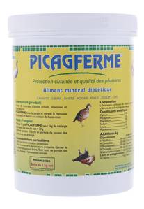 PICAGFERME 1 KG

Spécialiste de l'alimentation et de la santé de la volaille fermière et du gibier fermier GAMIFERME a conçu PICAGFERME, 
un supplément nutritionnel semoulette enrobée pour volailles enrichi en acides aminés (Lysine Méthionine) et Oligos éléments spécifiques.
Ce complément alimentaire est destiné aux canards, gibiers, dindes, pigeons, poulets, poules, oies...
PICAGFERME fait appel à une technique de fabrication unique (semoulette enrobée sèchée).
 							
DESTINATION DE PICAGFERME

canards, gibiers, dindes, pigeons, poulets, poules, oies, etc.

OBJECTIFS NUTRITIONNELSDE PICAGFERME

• Phase critique de croissance (retard de croissance important, déformation osseuse).
• Protection cutanée et qualité des phanères (emplumement) 
• Optimisation de la ponte chez les pondeuses.
• Picage et début de cannibalisme.

EMPLOI DE PICAGFERME

En mélange avec la ration pendant 20 jours (renouveler si nécéssaire).
Incorporation à un taux de 3 à 4 % dans la ration ou 1.5 à 2 mesures rases par Kg d'aliment ou de céréales (1 mesure rase = 20g).

COMPOSITION DE PICAGFERME

Eléments minéraux (Calcium - Phosphore - Magnésium).
Le Calcium est apporté en totalité par des algues marines pétrifiées.
Oligos éléments Zinc, Cuivre, Manganèse, Fer, Iode, Cobalt, Selenium).
Vitamines A, D3, E, C, Vit groupe B (B1, B2, B3, B6, B12), Vit K3, Vit PP, Vit H, Acides Folique, Acides Aminés (Lysine Méthionine) + Choline

TENEUR GARANTIE AU KG DE PICAGFERME
 	
Minéraux
Calcium................................................. 22,5 %
Sodium................................................ 2,6 %
Phosphore.................................................. 1 %
Magnesium................................................ 2,8 %
Oligo-éléments
Fer....................................... 3 200 mg
Zinc.......................................6 700 mg
Manganèse....................................... 3 600 mg
Cuivre.......................................... 900 mg
Cobalt............................................ 25 mg

Iode.......................................... 54 mg
Méthionine........................................... 100 g
Chlor. Choline.............................................. 4 g
L Lysine............................................ 50 g

Vitamines
A............................................. 250 000 UI
D3............................................... 50 000 UI
E.................................................. 450 mg
C.................................................. 490 mg
K3.................................................... 60 mg
 
 	 	 	 
TECHNOLOGIE DE FABRICATIION DE PICAGFERME
 	
PICAGFERME fait appel à une technique de fabrication unique (semoulette enrobée sèchée). Cette technique met en oeuvre du materiel spécifique et plusieurs étapes succéssives (mélange spécial, enrobage, séchage).
Cette technique confère au produit une trés grande richesse (vitamines, oligos éléments, acides aminés, Choline) et trés peu de poussières.
La concentration et l'utilisation sont excellentes et procurent une trés grande éfficacité au produit.
La technologie de fabrication a permis de supprimer les fortes odeurs et d'augmenter l'appétence.
 
 	 	 	 
PRESENTATION DE PICAGFERME
 	
Boîte de 1 Kg net (avec mesure). Semoulette à mélanger avec la ration.